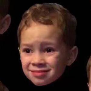 听说魅蓝6T屏幕材质是LCD,是否比魅蓝S6屏幕